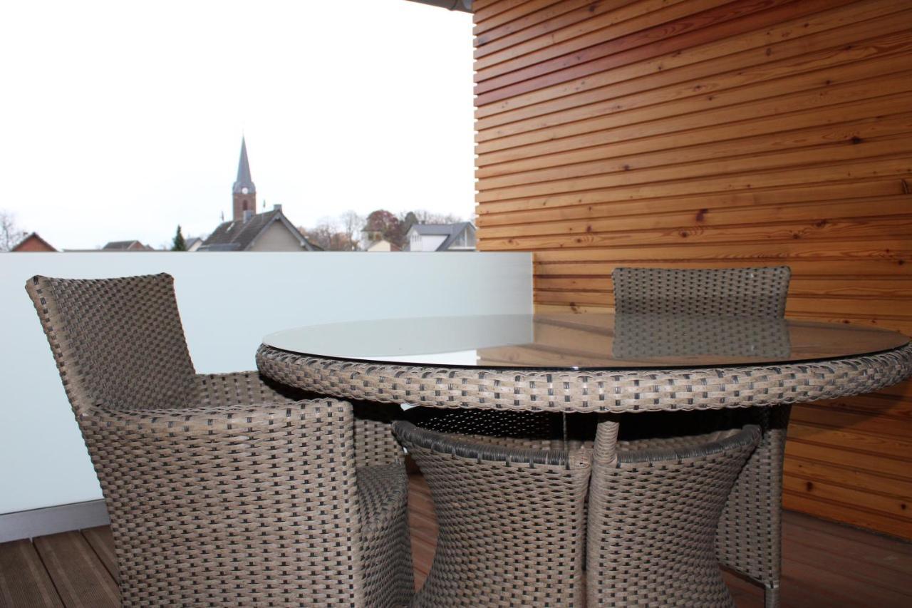Klein-Fein Apartment Ойскирхен Екстериор снимка