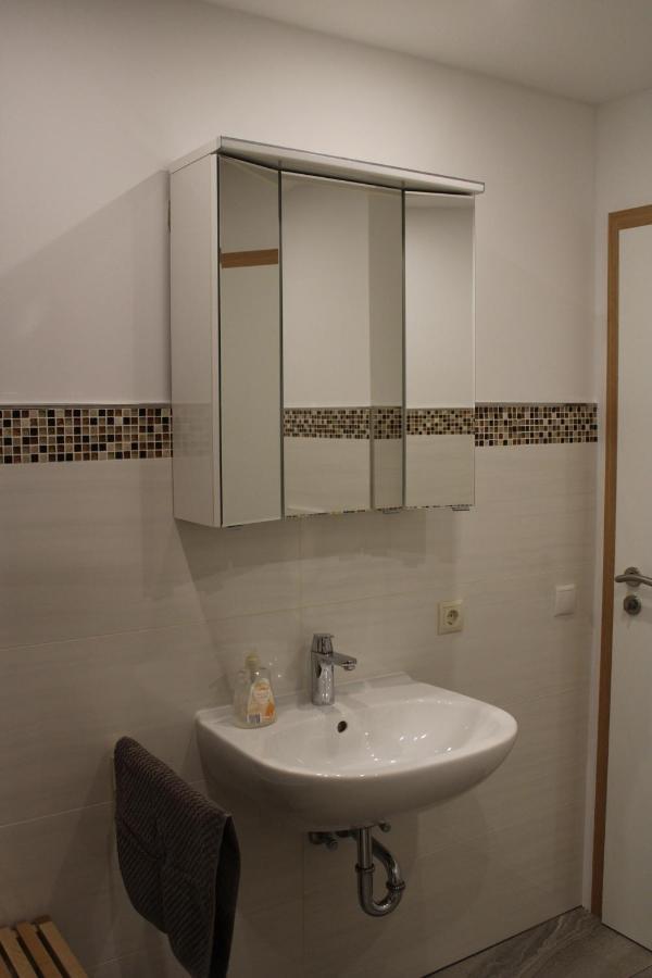 Klein-Fein Apartment Ойскирхен Екстериор снимка