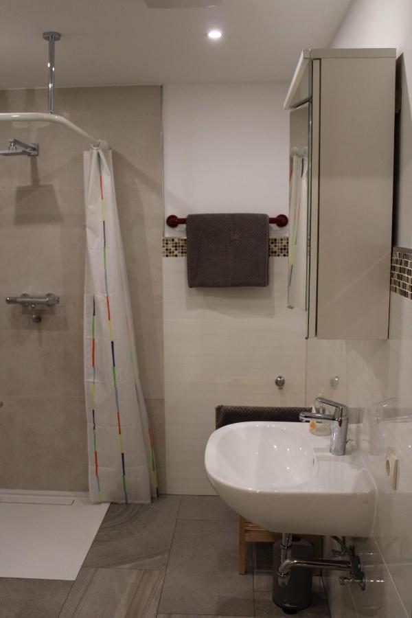 Klein-Fein Apartment Ойскирхен Екстериор снимка